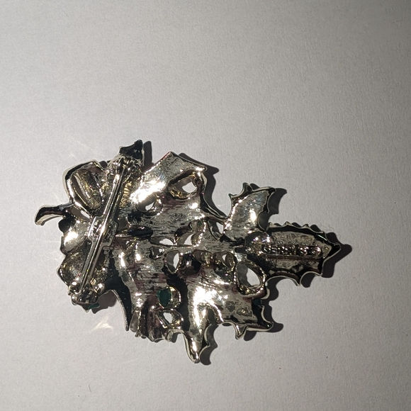 Vintage Gerrys Enameled Holly Branch Brooch - Picture 6 of 9